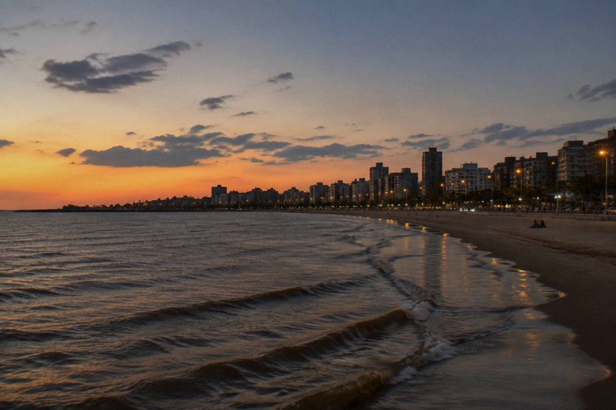 Playa Ramírez at dusk